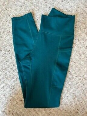 Gilly Hicks Recharge Leggings Size: Small